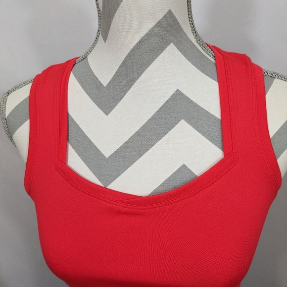 Pepper Tank - Picture 4 of 5